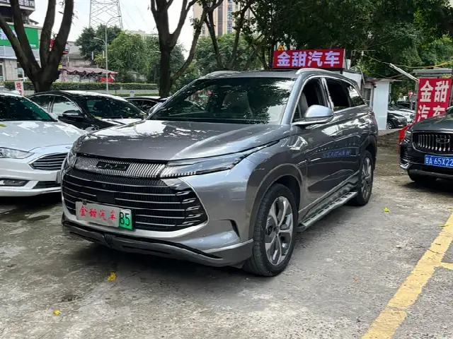 BYD Frigate 07 2023, 30 000 км