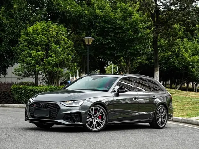 Audi S4 2023, 80 000 км
