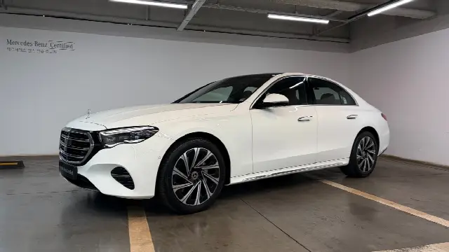 Mercedes-Benz E-Class 2024, новый
