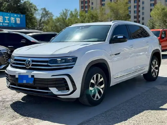 Volkswagen Teramont X 2023, 90 000 км