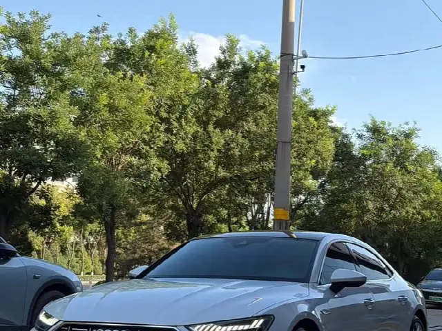 Audi A7L 2024, 36 800 км