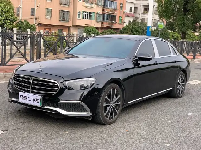 Mercedes-Benz E-Class Hybrid 2022, 65 000 км