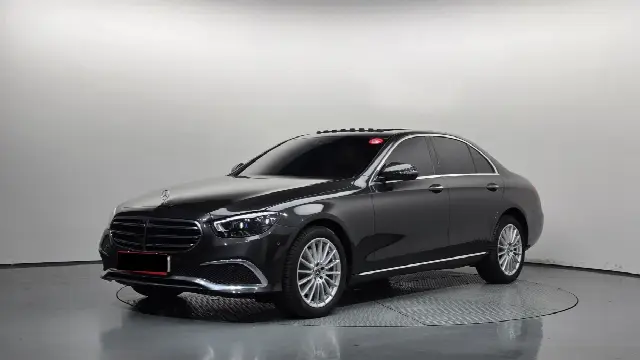 Mercedes-Benz E-Class 2016, 1 404 км