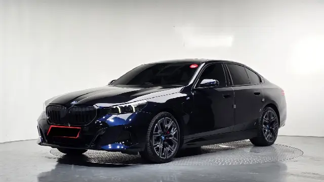 BMW 5 Series 2023, 7 255 км