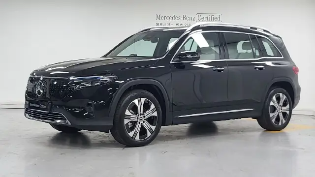Mercedes-Benz EQB 2022, новый