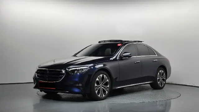 Mercedes-Benz E-Class 2024, 21 374 км