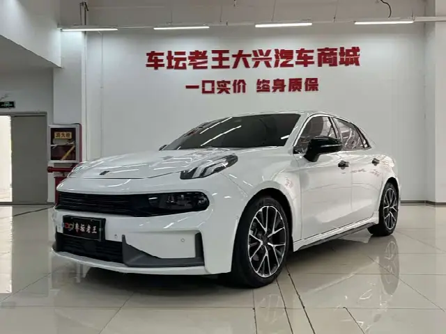 Lynk & Co 03 2022, 38 000 км