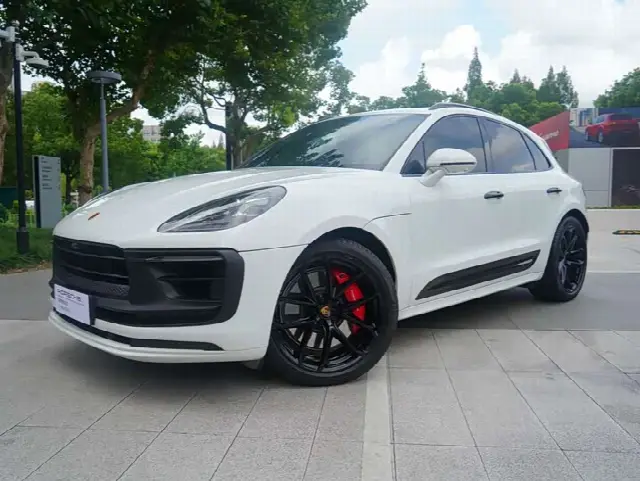 Porsche Macan 2023, 20 900 км