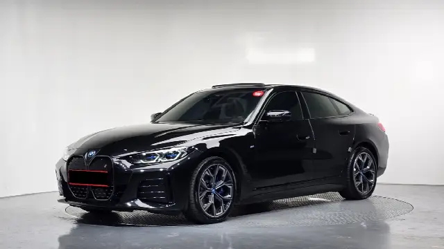 BMW i4 2021, 16 500 км