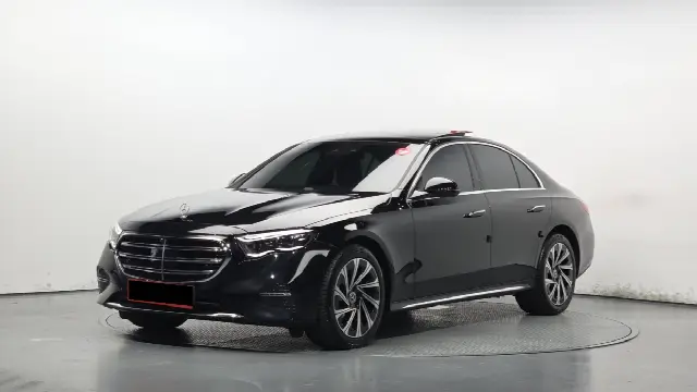 Mercedes-Benz E-Class 2024, новый