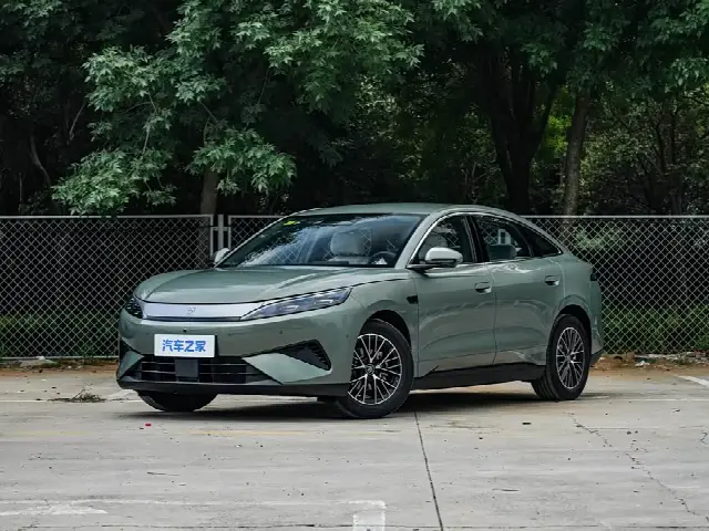 BYD Qin Max 2026, новый