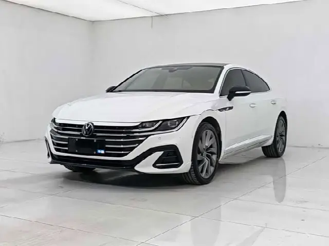Volkswagen CC 2025, 13 000 км