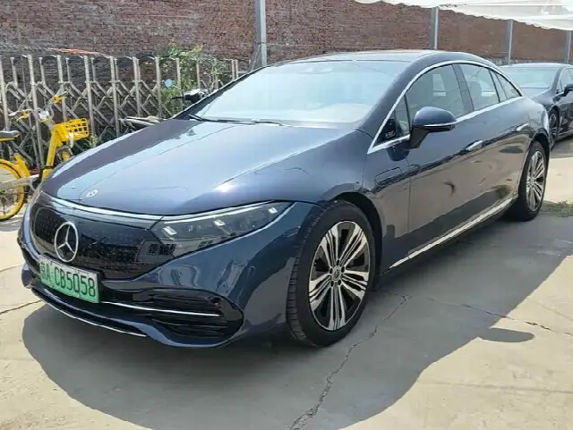 Mercedes-Benz EQS 2023, 29 200 км
