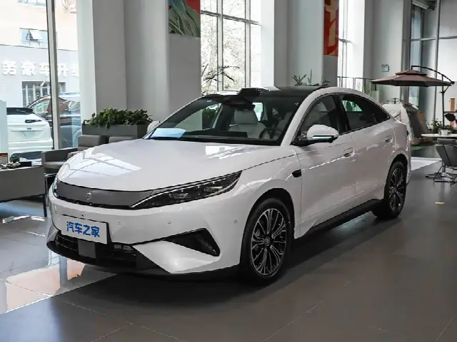 BYD Qin Max 2026, новый