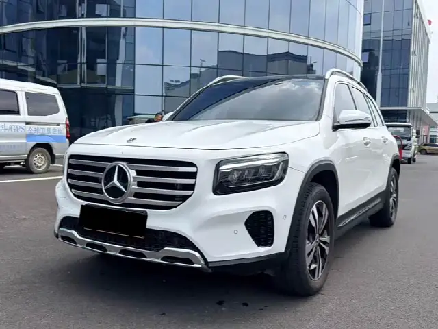 Mercedes-Benz GLB-Class 2024, 12 000 км