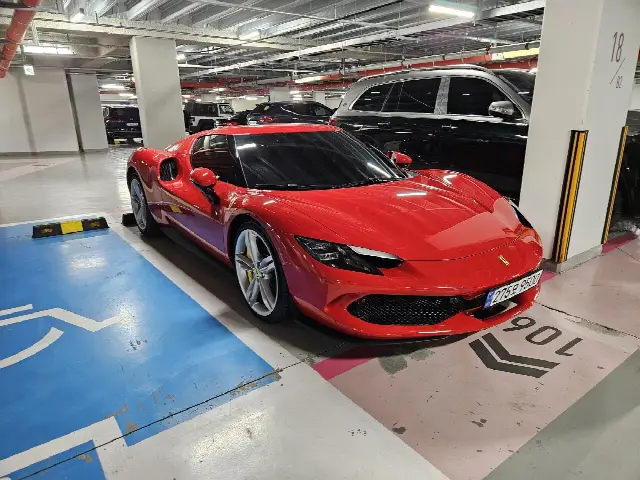 Ferrari 296 2022, 4 500 км