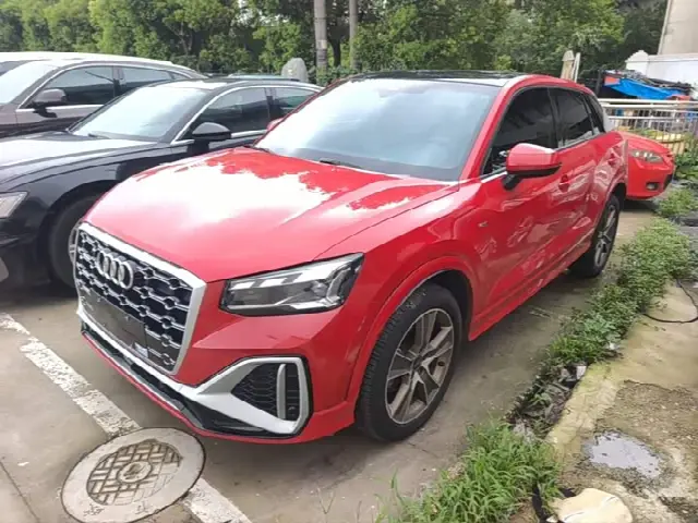 Audi Q2L 2022, 60 700 км