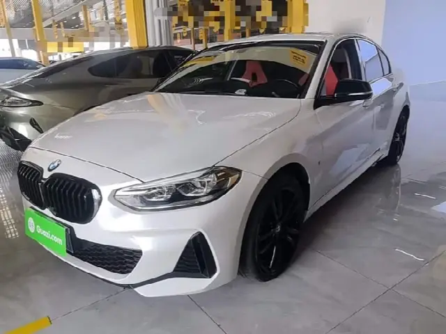 BMW 1 Series 2021, 61 100 км