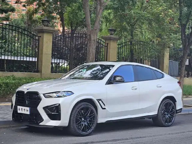 BMW X6 M 2023, 2 900 км