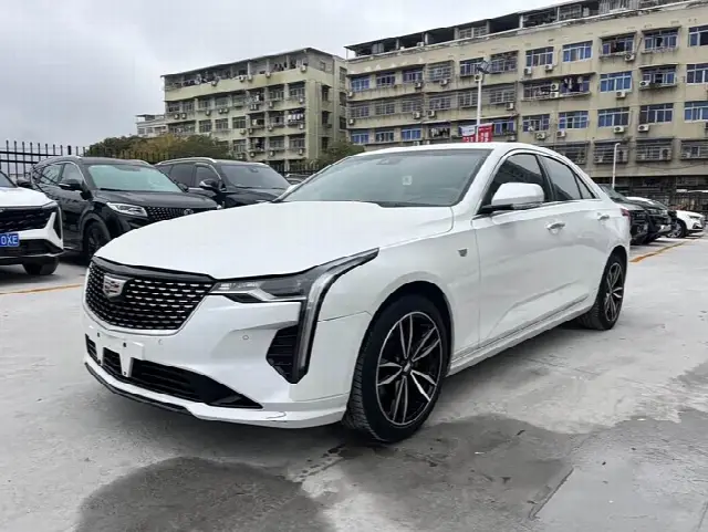 Cadillac CT4 2023, 49 000 км