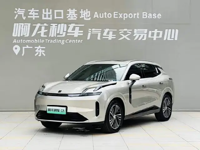 Lynk & Co 08 EM-P Hybrid 2025, 24 500 км