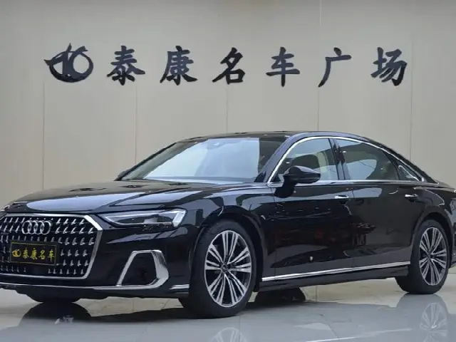 Audi A8 2025, новый