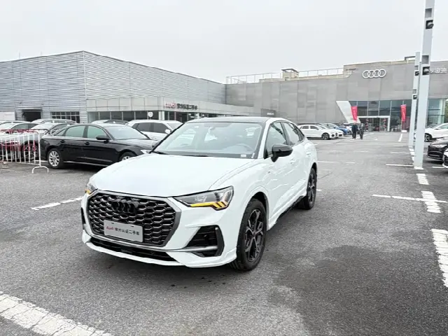 Audi Q3 Sportback 2024, новый