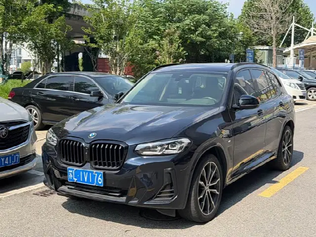 BMW X3 2022, 80 000 км