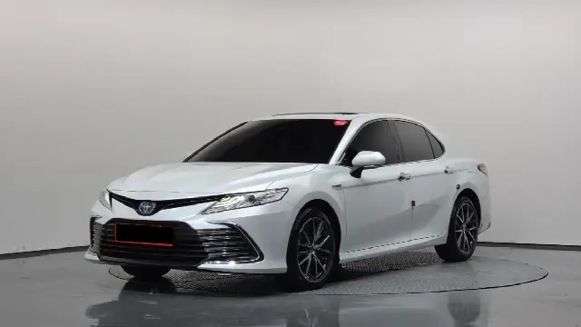 Toyota Camry 2017, 37 502 км