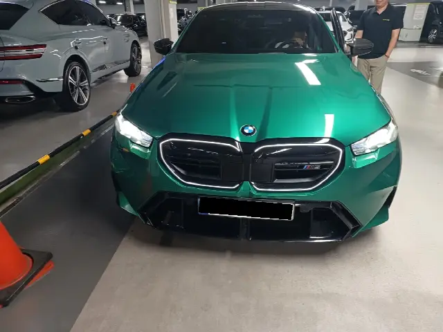 BMW M5 2024, 9 000 км