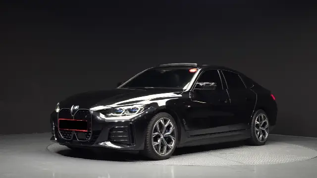 BMW i4 2021, 129 178 км
