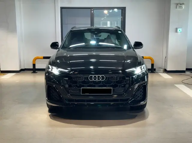 Audi Q8 2018, новый