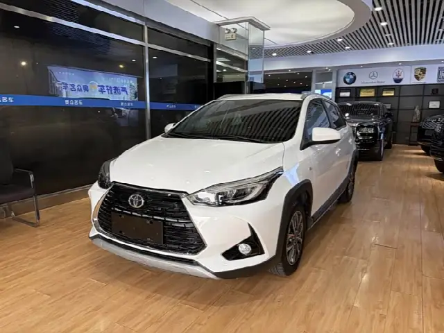 Toyota Yaris L Hatchback 2022, 17 000 км