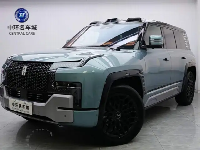 BYD Yangwang U8 2023, 31 000 км
