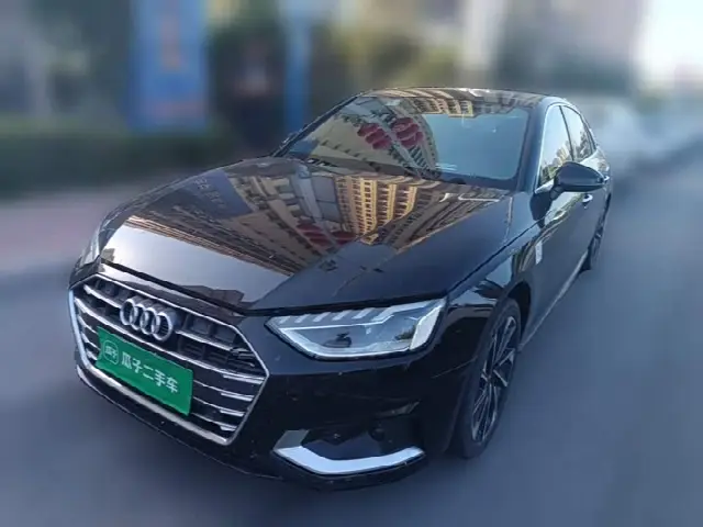 Audi A4L 2022, 65 900 км