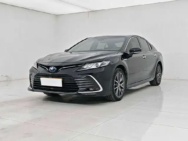 Toyota Camry 2021, 83 000 км