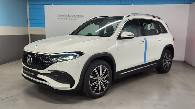Mercedes-Benz EQB 2022, новый