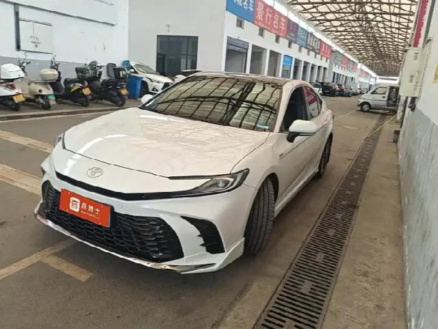 Toyota Camry 2024, 29 300 км