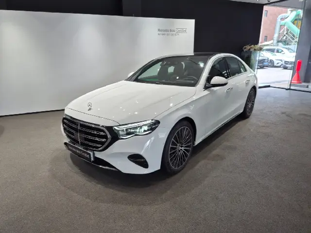 Mercedes-Benz E-Class 2024, новый