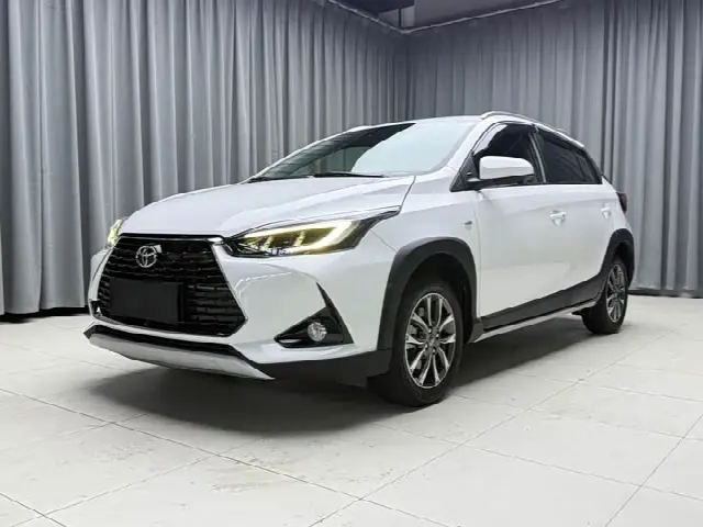 Toyota Yaris L Hatchback 2022, 24 000 км