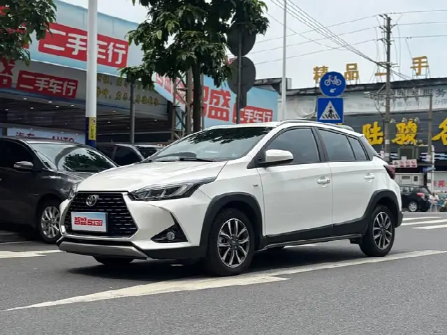 Toyota Yaris L Hatchback 2022, 42 000 км