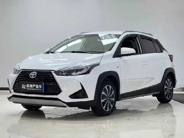 Toyota Yaris L Hatchback 2022, 12 000 км