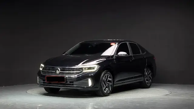 Volkswagen Jetta 2019, 14 801 км