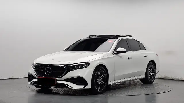 Mercedes-Benz E-Class 2024, 12 132 км