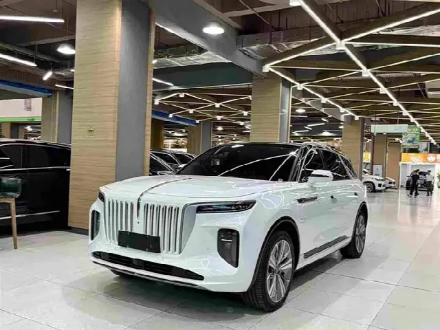 Hongqi E-HS9 2022, 89 000 км