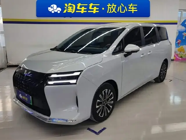 Wuling Starlight 730 Hybrid/EV 2025, 9 700 км
