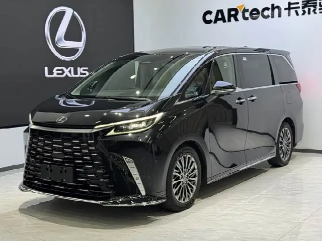 Lexus LM 2023, 14 000 км