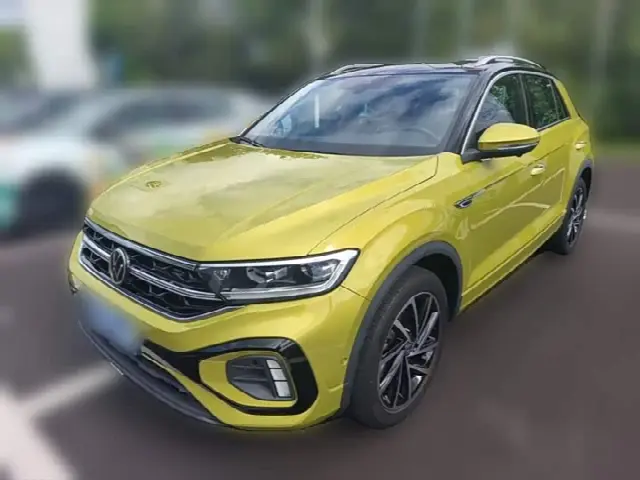 Volkswagen T-Roc 2023, 5 600 км