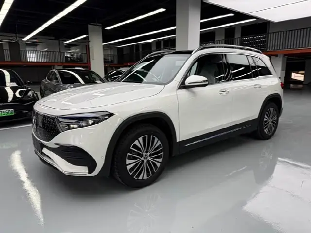 Mercedes-Benz EQB 2025, новый