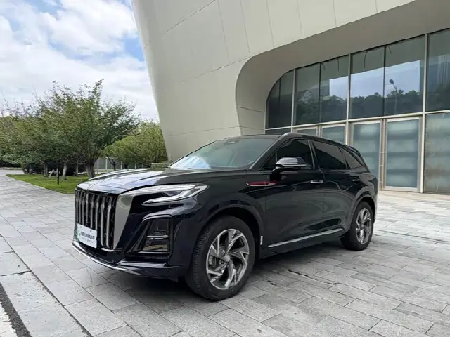 Hongqi HS3 Hybrid 2024, 28 000 км